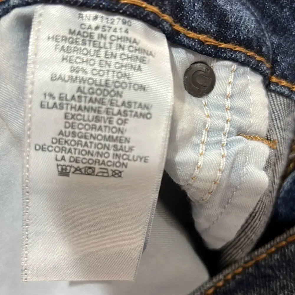 True Religion Genius Relaxed Slim Vintage Denim Jeans Big T No Flap. Brand New!